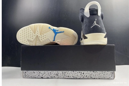 “Tech Jordan WMNS Air Chrome 6 Jordan-6 0930